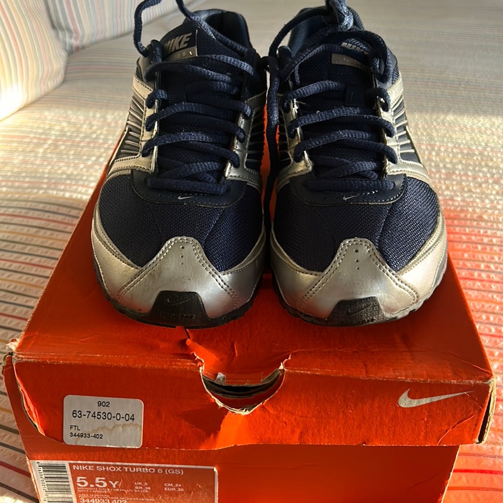 Nike size 5.5 youth